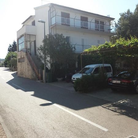 Apartment Viktoria Primosten Exterior photo