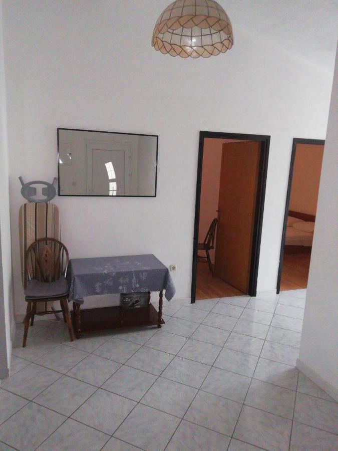 Apartment Viktoria Primosten Exterior photo