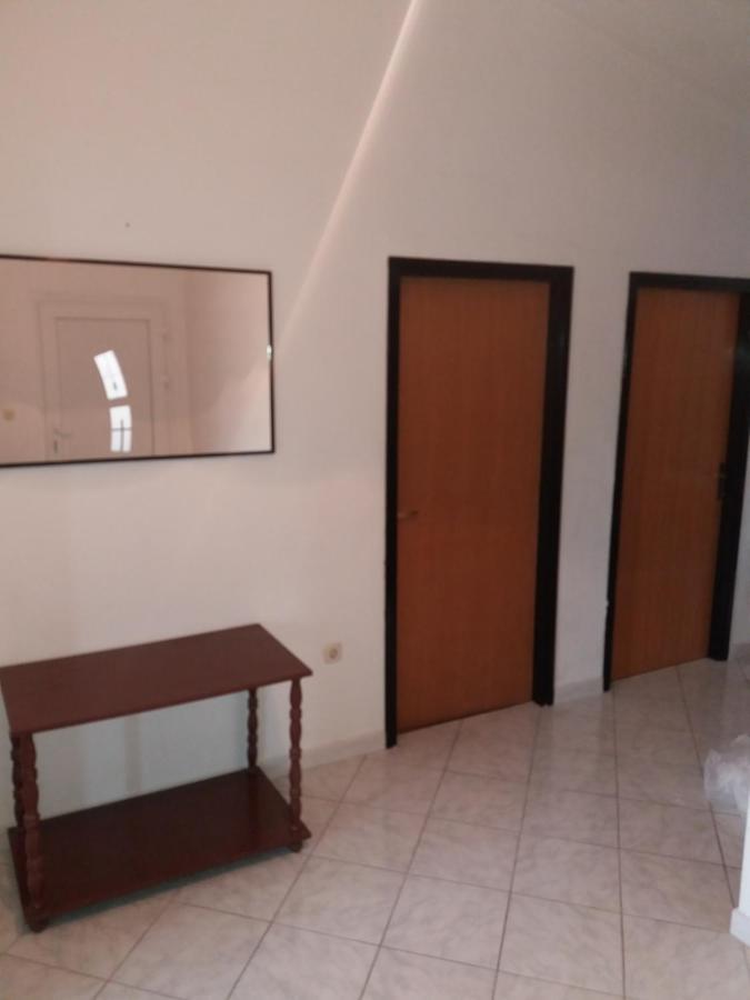 Apartment Viktoria Primosten Exterior photo