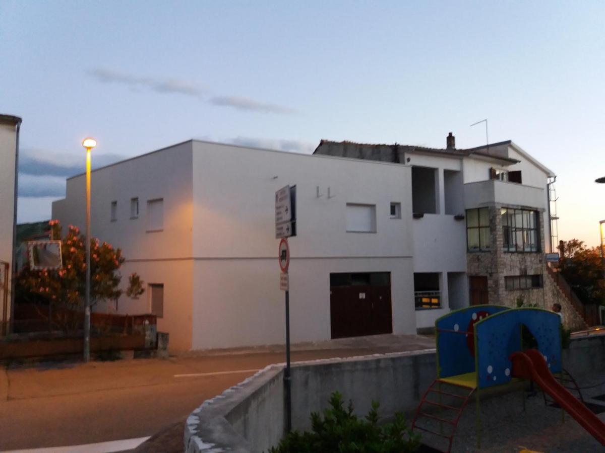 Apartment Viktoria Primosten Exterior photo
