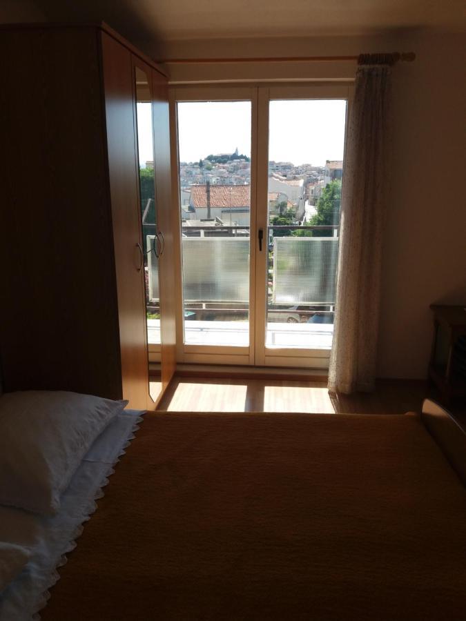 Apartment Viktoria Primosten Exterior photo