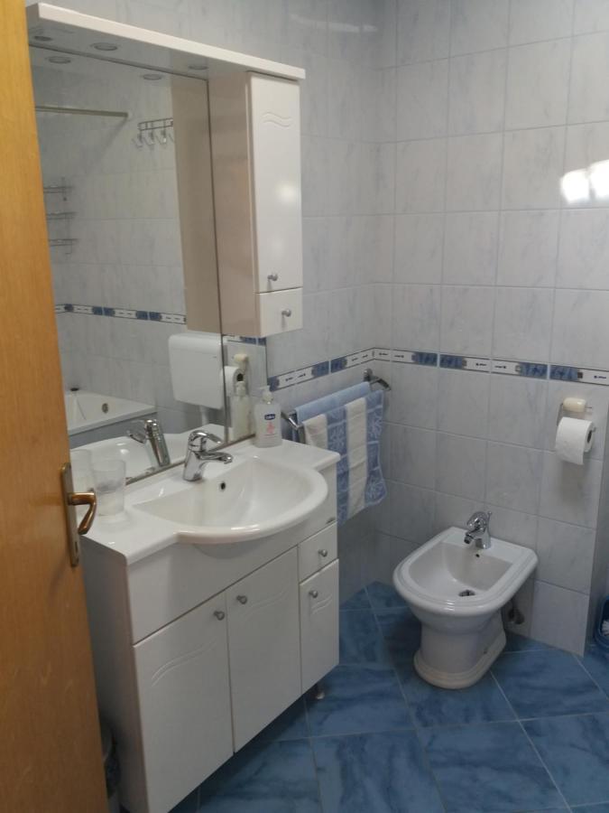 Apartment Viktoria Primosten Exterior photo