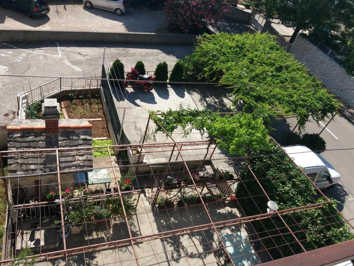 Apartment Viktoria Primosten Exterior photo